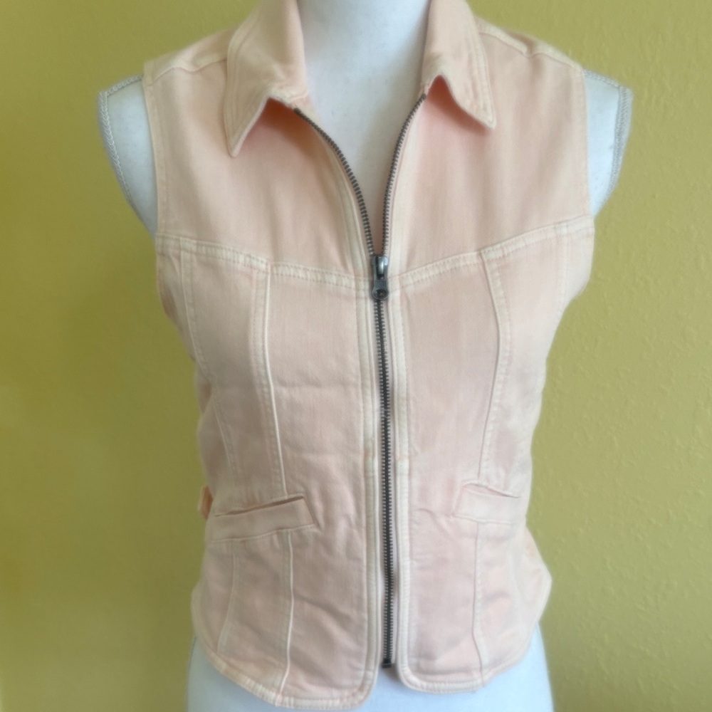American Eagle Outfitters Peach Sleeveless Zip Vest